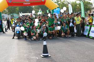 BIB: 999
                            <button type="button" onclick="openModal(3564283)" class="btn btn-primary btn-sm float-right btn-popup" data-toggle="modal" data-target=".modal-high-quality">
                        <i class="fas fa-shopping-cart"></i> Add to Cart
                    </button>
                                            <button type="button" onclick="isThisMe(3564283, true)" class="btn btn-success btn-sm float-right btn-popup btn-isme hidden" data-toggle="tooltip" data-placement="bottom" title="นี่คือรูปของคุณใช่ไหม คลิกที่นี่เพื่อเอาเข้าอัลบั้ม">
                        <i class="fas fa-plus"></i> Add to album
                    </button>
                    <button type="button" onclick="isThisMe(3564283, false)" class="btn btn-warning btn-sm float-right btn-popup btn-isnotme hidden">
                        <i class="fas fa-ban"></i> Remove from album
                    </button>